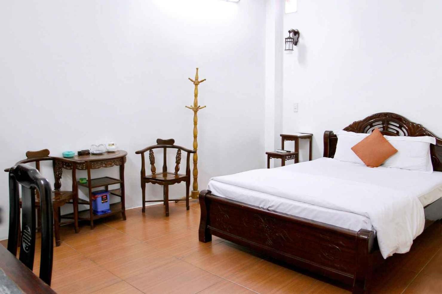 Hoang Cuong Hotel 15 Nguyen Thai Hoc Hanoi Buitenkant foto
