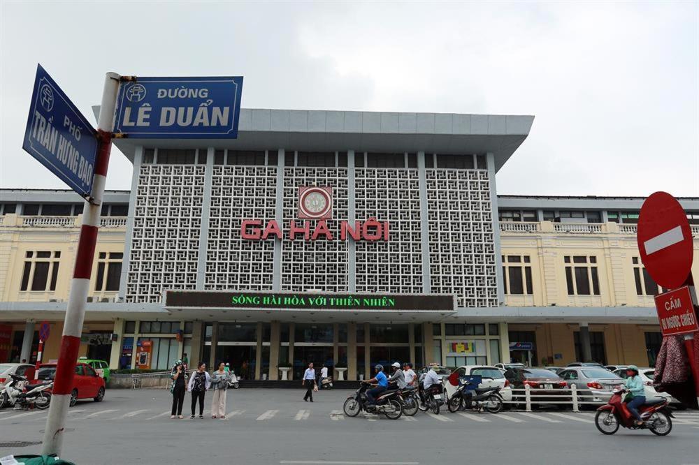 Hoang Cuong Hotel 15 Nguyen Thai Hoc Hanoi Buitenkant foto